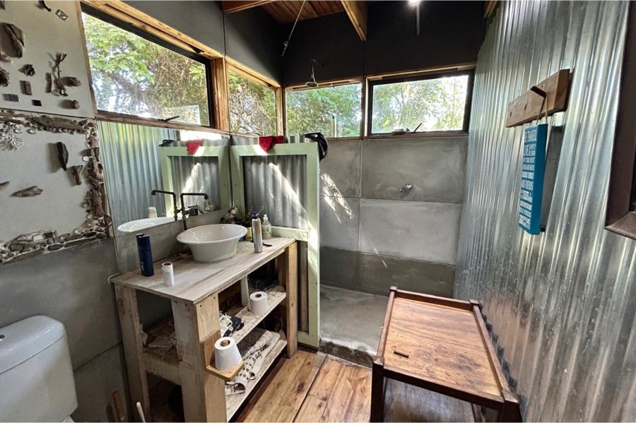 3 Bedroom Property for Sale in Sunrise On Sea Eastern Cape